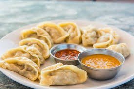 Steamed Chicken Momos (6 Pcs.)